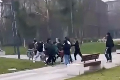 Bursa'da iki grup arasındaki kavga kamerada