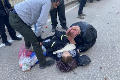 Bursa'da motosikletin çarptığı kadın yaralandı
