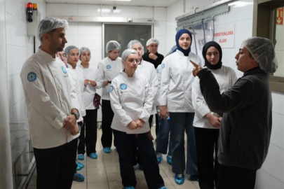 Bursa'da geleceğin şefleri sahada yetişiyor