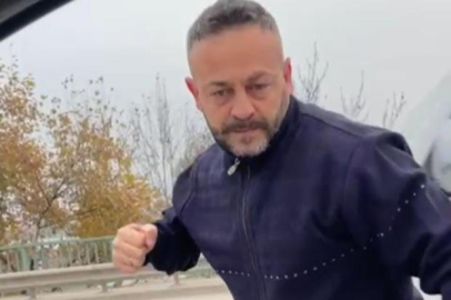 Meclis üyesini sıkıştırıp, aracı yumrukladı… O anlar kamerada