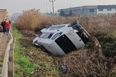 Bursa'da TIR ile karavan çarpıştı