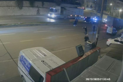 Bursa'da takla atıp direğe çarpan otomobilin kaza anı kamerada