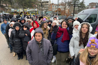 Bursa'da yüzlerce metre kuyruk, herkes aynı şeyi istiyor