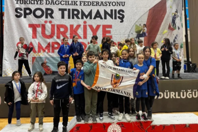 İnegöl Belediyespor sezonu 3 Türkiye Şampiyonluğu ile tamamladı