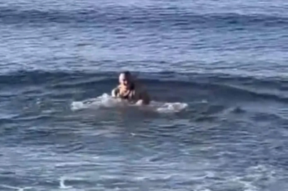 Bursa'da dondurucu soğukta deniz keyfi