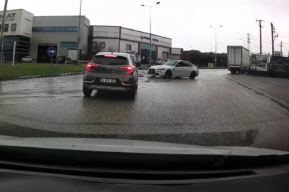 Bursa'da cadde ortasında drift kamerada