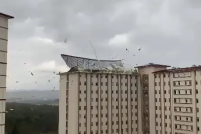 Bursa'da şiddetli fırtına çatıları böyle uçurdu