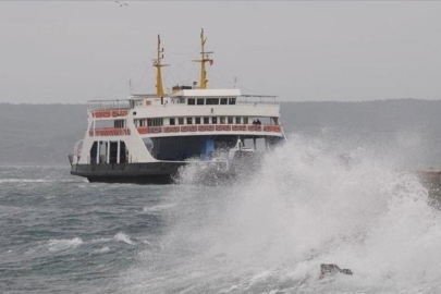 İstanbul'da deniz seferlerine fırtına engeli