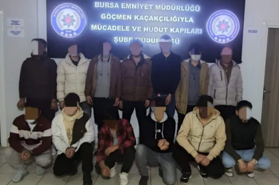 Bursa'da 13 düzensiz göçmen ve 4 organizatör yakalandı