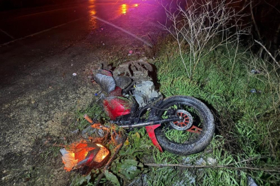 Bursa'da motosikletten düşen genç ağır yaralandı