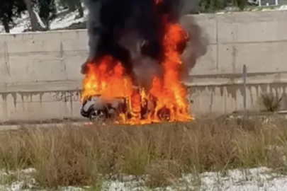 Bursa'da otomobil alev topuna döndü