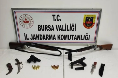 Bursa'da ruhsatsız silah operasyonu: 2 gözaltı