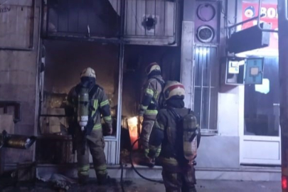 Bursa'da çay ocağında gece yarısı yangın