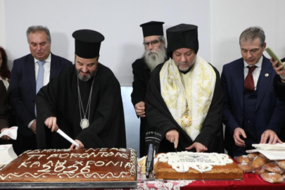 Bursa'da Hıristiyan topluluğu denizden haç çıkardı