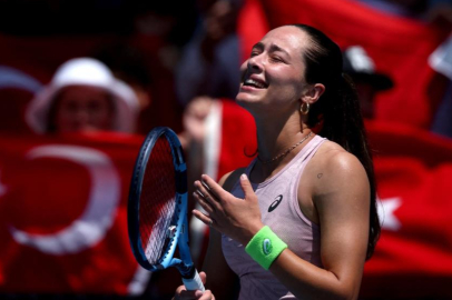 Zeynep Sönmez’den tarihi zafer