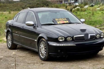 Bursa’da gümrük kaçağı otomobil ticareti yapan şahıslara operasyon