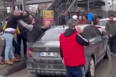 Bursa'da kaza sonrası sürücüler birbirine girdi