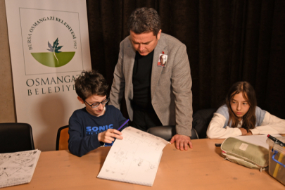 Başkan Aydın çocukların masalsı dünyasına eşlik etti