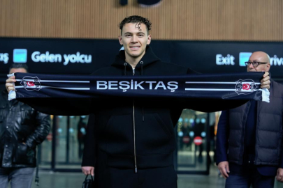 Kristjan Asllani, Beşiktaş'ın 195. yabancı futbolcusu oldu