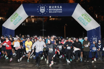 Bursa'da tarihi çarşıda gece oryantiring heyecanı