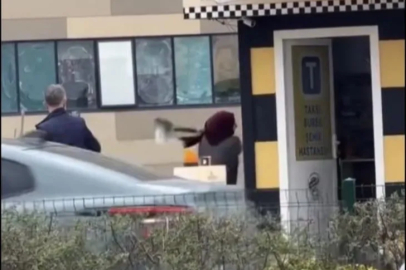 Bursa'da taksi bulamayınca durağı böyle dağıttı