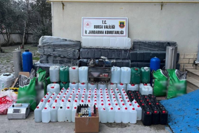 Bursa’da yer altına gizlenmiş kaçak alkol fabrikası çökertildi