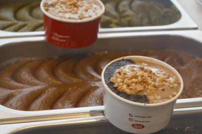 Dondurmalı irmik helvası iftarda hafif tatlı isteyenlerin tercihi olacak