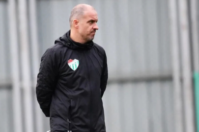 Bursaspor Teknik Direktörü Mustafa Er: "Sözlerimin arkasındayım"