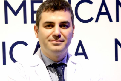 Uzmanı uyardı: "Ramazan'da yetersiz sıvı tüketimi böbrek taşını tetikleyebilir"