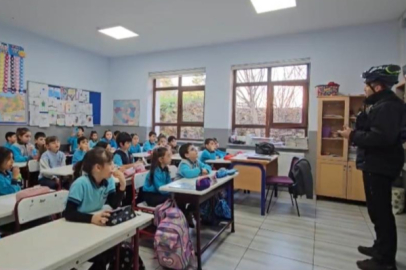 Bursa'da öğrencilere deprem bilinci eğitimi ve tatbikat