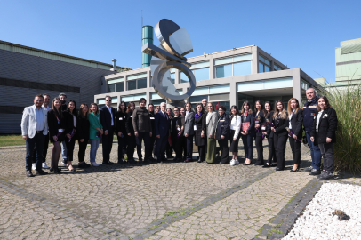Başkan Bozbey'den kadın emekçilere anlamlı ziyaret