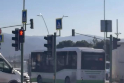 Bursa'da özel halk otobüsü ters şeride girdi