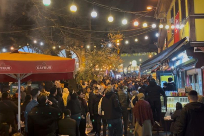 Bursa’da sahur kuyruğu kilometreyi aştı: Tahanlı pide ve simit için izdiham