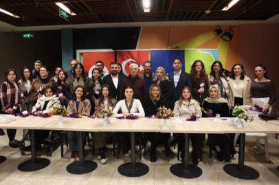 Başkan Bozbey gençlerle sahur yaptı