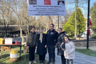 Bursa'da şehitler için mevlit şekeri dağıttı