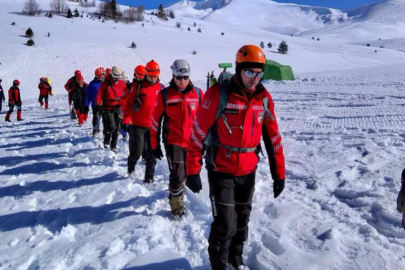 Uludağ'da nefes kesen çığ tatbikatı
