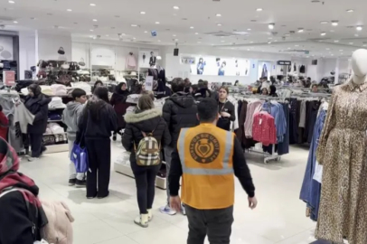 Bursa'da ihtiyaç sahibi 400 çocuğa bayram sevinci