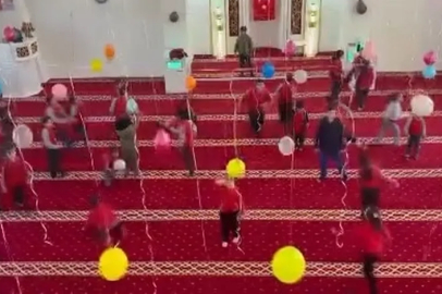 Bursa'da çocuklar için camide renkli süsleme