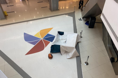 Bursa'da AVM'de esrarengiz ölüm