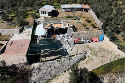 Bursa'da yıkılan evlerini gözyaşlarıyla izlediler