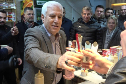 Başkan Bozbey, sahurda vatandaşlarla buluştu