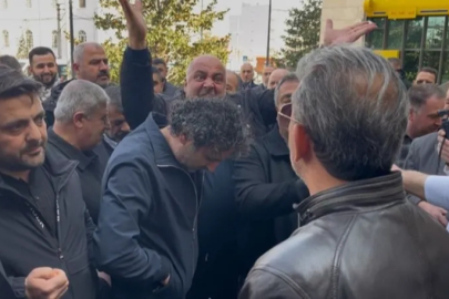 Bursa'da halk otobüsü esnafı belediye önünde toplandı