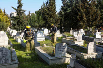 Bursa'da şehitlik ve mezarlıklar bayrama hazır
