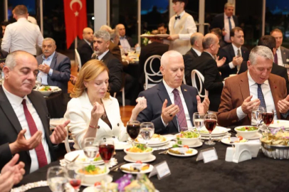 Büyükşehir Meclisi ailesi aynı sofrada buluştu