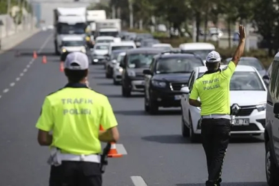 Bakanlık trafik kısıtlaması olacak yolları açıkladı