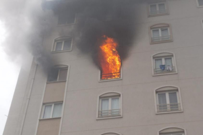 Bursa'da 8 katlı binada yangın
