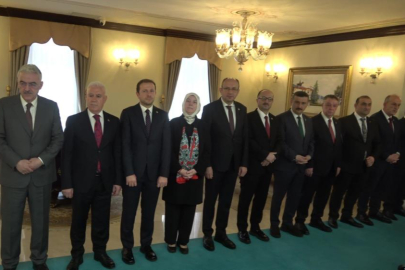 Bursa protokolü bayramlaşmak için bir araya geldi