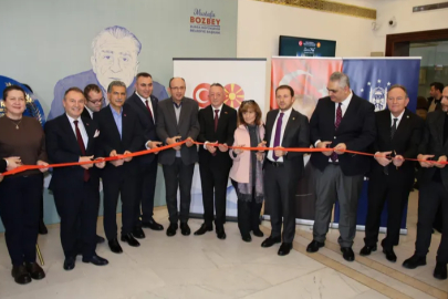 ‘Zer-i Nab’ tezhip sergisi Bursa’da ziyarete açıldı