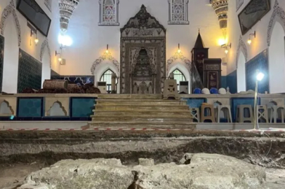 Muradiye Camii'nde 600 yıllık detay