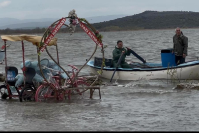 Bursa'da sular yükseldi, evler 'yalı' oldu